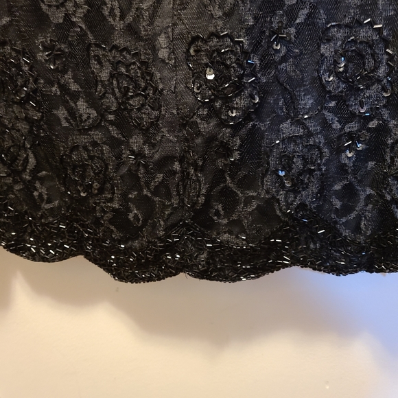 Black beaded Blouse, candlelight & champagne, size 14w - Picture 7 of 8
